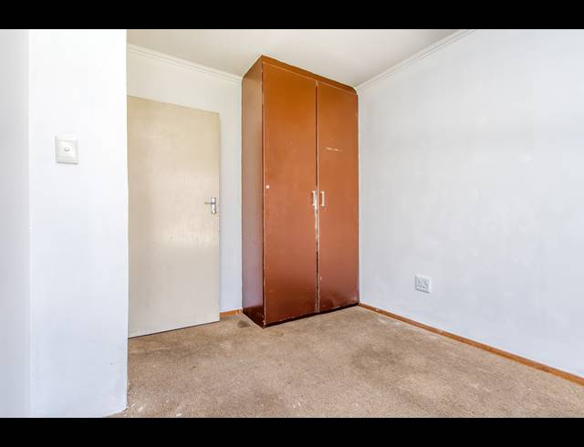 2 BEDROOM APARTMENT FOR SALE IN FERNDALE